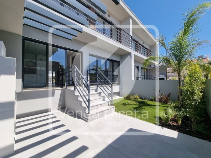 Moradia T4 para Venda em Alcochete Foto 4