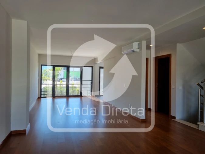 Moradia T4 para Venda em Alcochete Foto 10