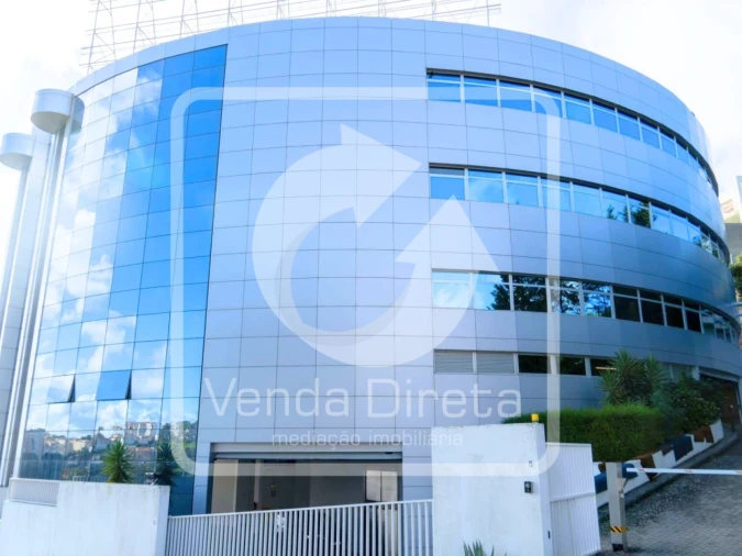 Prédio para Venda em Carnaxide e Queijas Foto 7