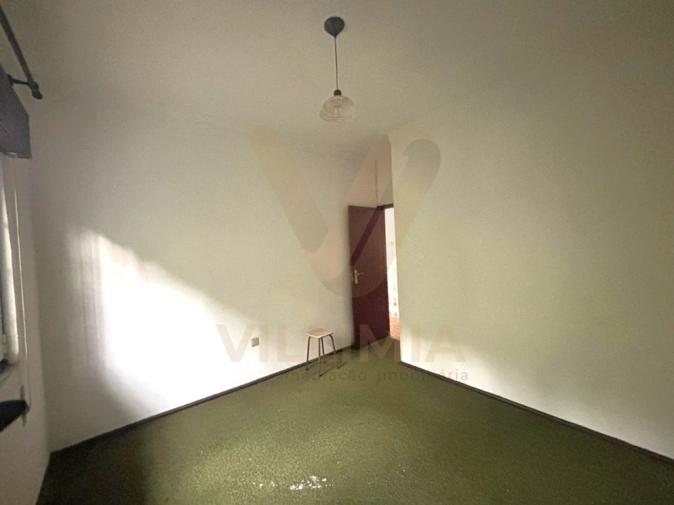 Moradia T2 para Venda em Arcozelo Foto 9