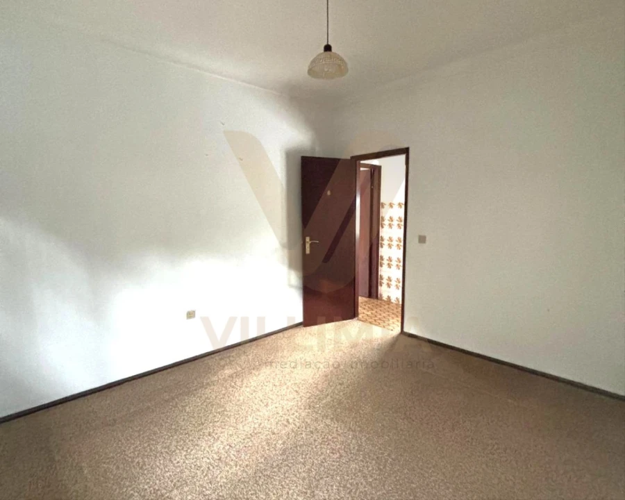 Moradia T2 para Venda em Arcozelo Foto 10