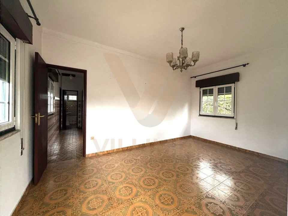 Moradia T2 para Venda em Arcozelo Foto 6