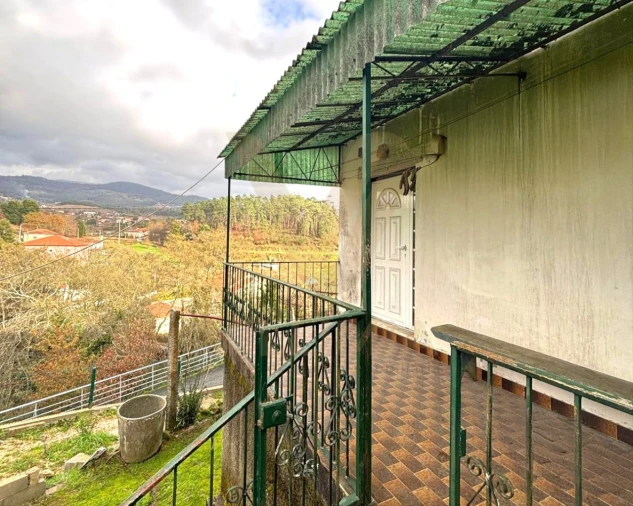 Moradia T2 para Venda em Arcozelo Foto 3