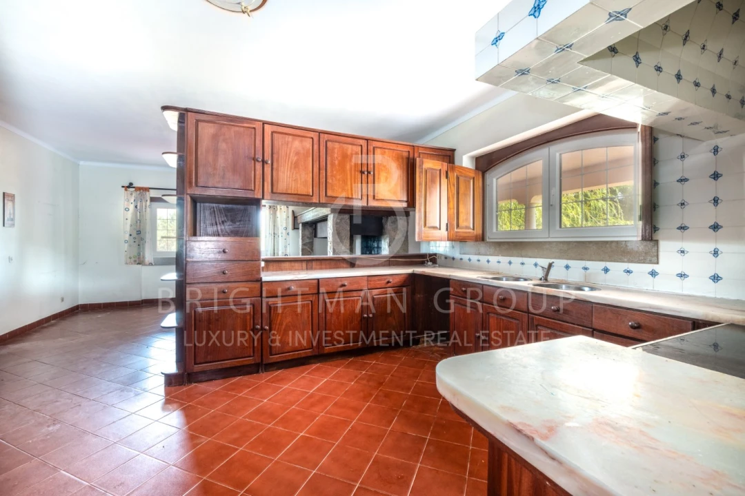 Moradia T6 para Venda em Olho Marinho Foto 30