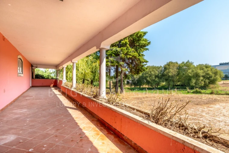 Moradia T6 para Venda em Olho Marinho Foto 8