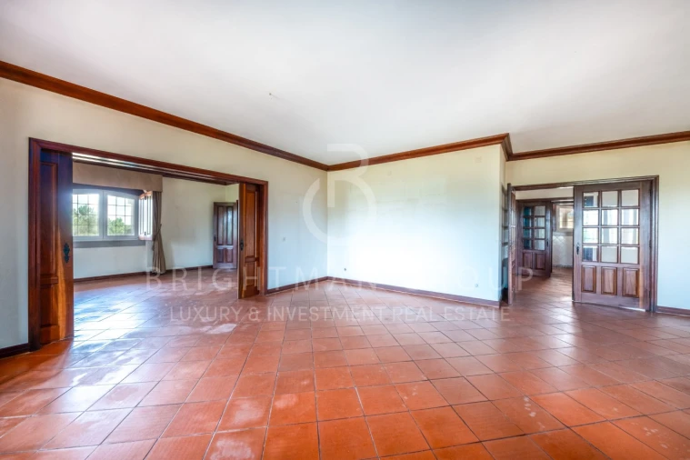 Moradia T6 para Venda em Olho Marinho Foto 22