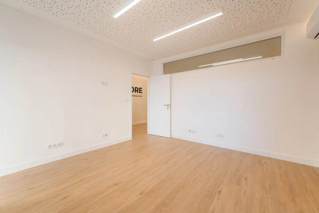 Escritório para Arrendamento em Queluz e Belas Foto 12