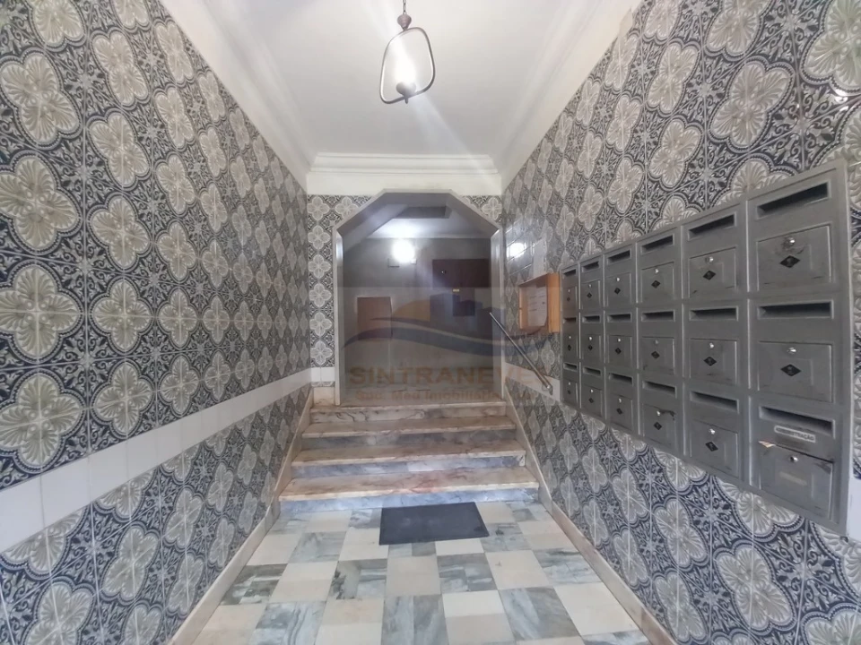 Apartamento T2 para Venda em Laranjeiro e Feijó Foto 3