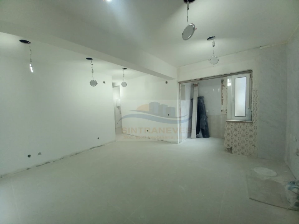 Apartamento T2 para Venda em Laranjeiro e Feijó Foto 12