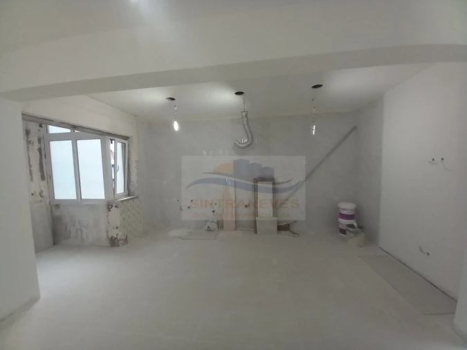 Apartamento T2 para Venda em Laranjeiro e Feijó Foto 9