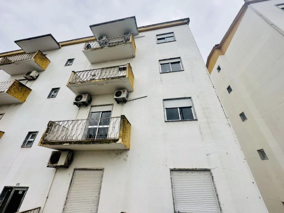 Apartamento T3 para Venda em Abrantes (São Vicente e São João) e Alferrarede Foto 1