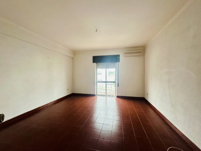 Apartamento T3 para Venda em Abrantes (São Vicente e São João) e Alferrarede Foto 2