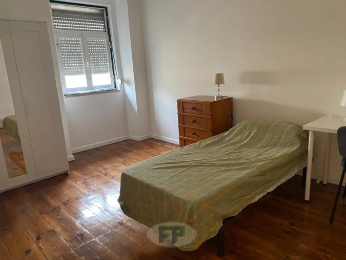 Quarto para Arrendamento em Arroios Foto 1