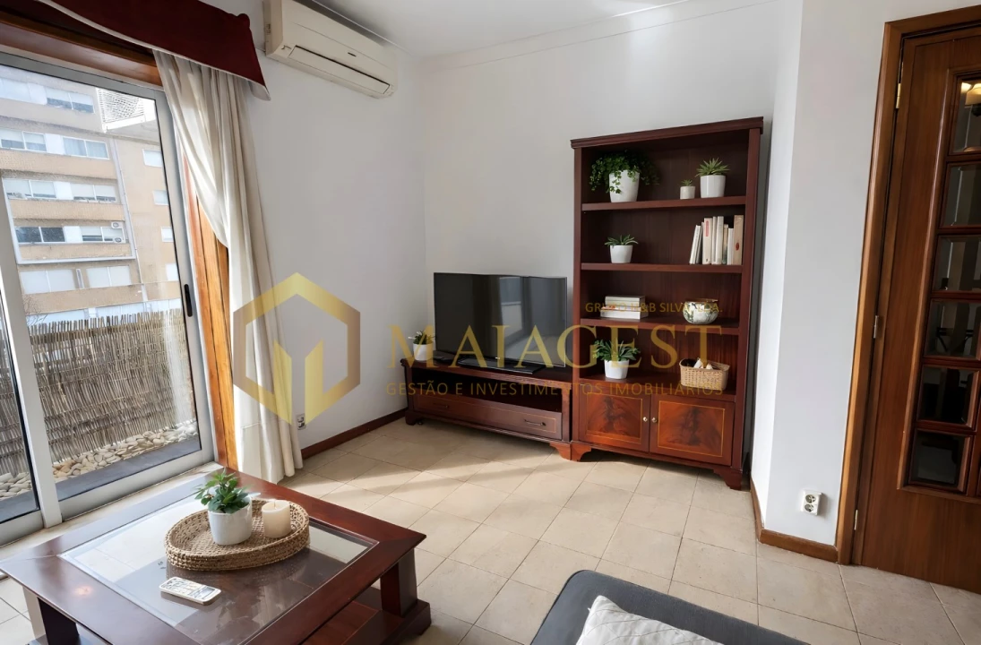 Apartamento T2 para Arrendamento em Pedrouços Foto 5