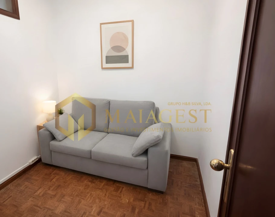 Apartamento T2 para Arrendamento em Pedrouços Foto 13