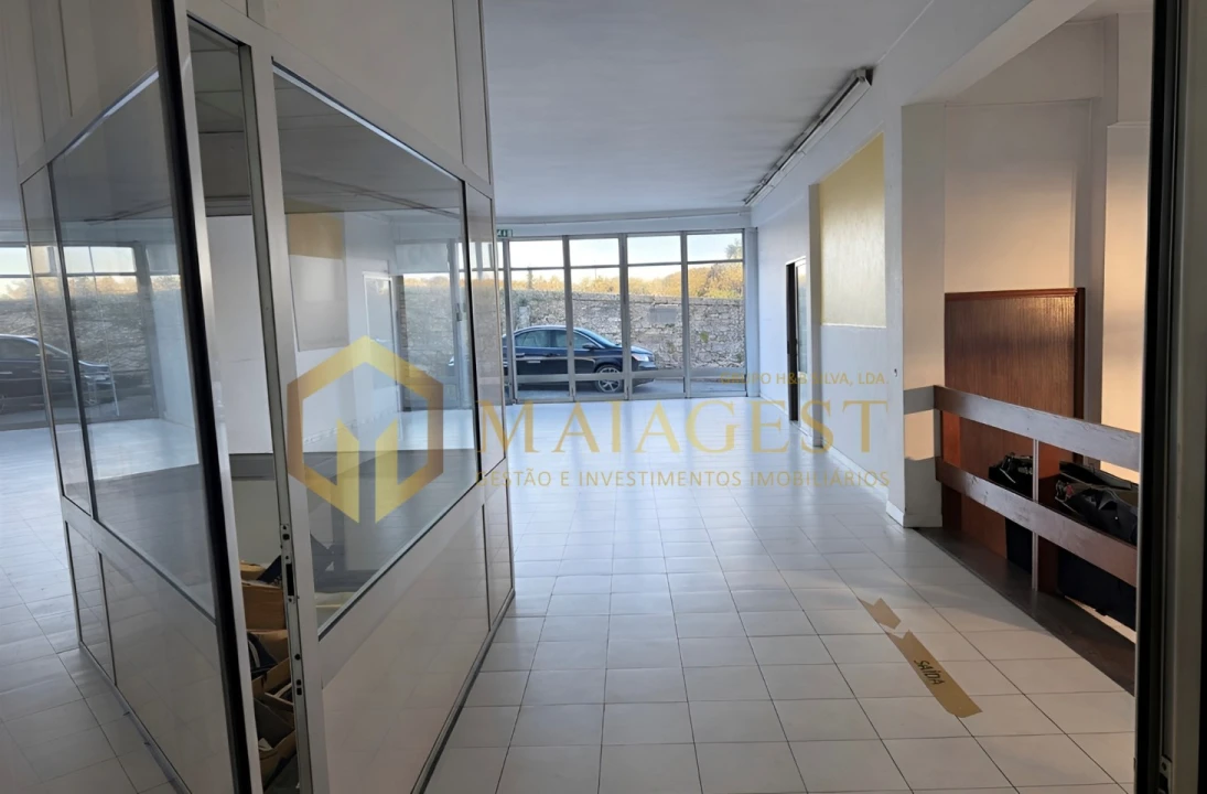 Armazém para Arrendamento em Santo Tirso, Couto (Santa Cristina e São Miguel) e Burgães Foto 8