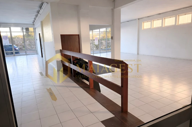 Armazém para Arrendamento em Santo Tirso, Couto (Santa Cristina e São Miguel) e Burgães Foto 6