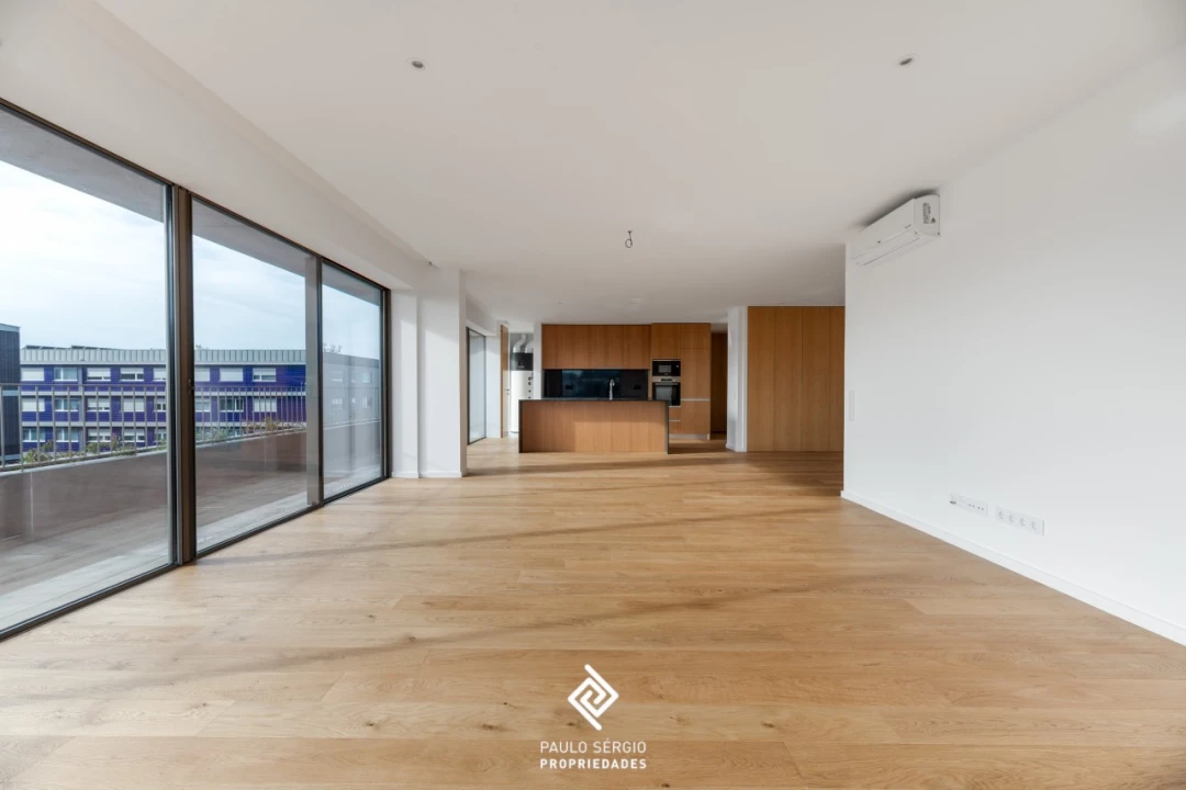 Apartamento T4 para Venda em Matosinhos e Leça da Palmeira Foto 1