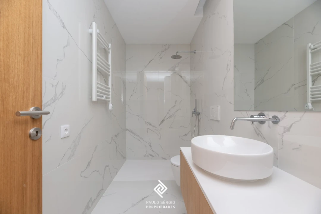 Apartamento T4 para Venda em Matosinhos e Leça da Palmeira Foto 17