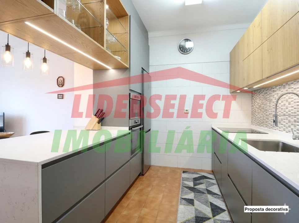 Apartamento T1 para Venda em A dos Cunhados e Maceira Foto 3