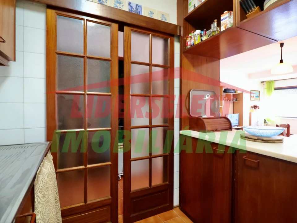 Apartamento T1 para Venda em A dos Cunhados e Maceira Foto 6