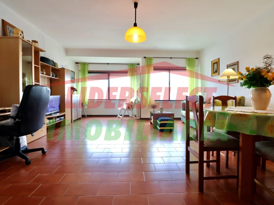 Apartamento T1 para Venda em A dos Cunhados e Maceira Foto 11