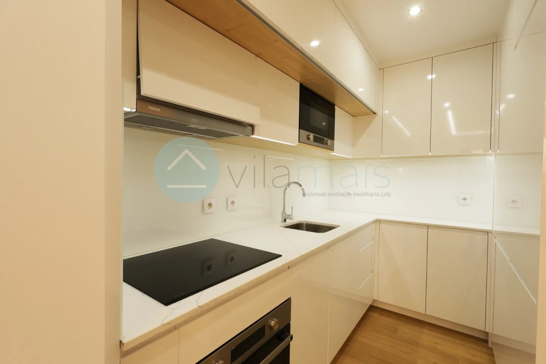 Apartamento T2 para Venda em Cedofeita, Santo Ildefonso, Sé, Miragaia, São Nicolau e Vitória Foto 2