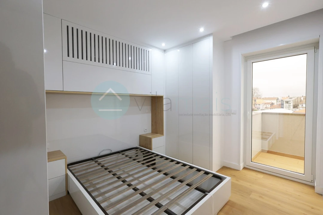 Apartamento T2 para Venda em Cedofeita, Santo Ildefonso, Sé, Miragaia, São Nicolau e Vitória Foto 17