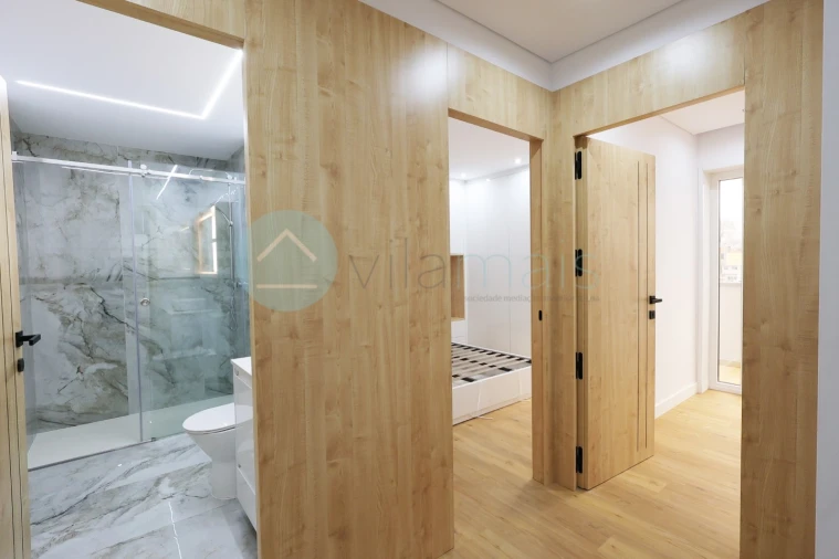 Apartamento T2 para Venda em Cedofeita, Santo Ildefonso, Sé, Miragaia, São Nicolau e Vitória Foto 11