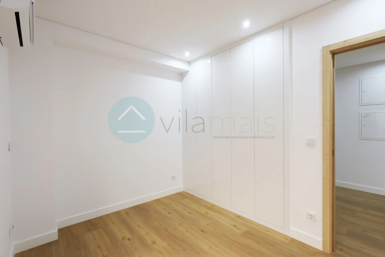 Apartamento T2 para Venda em Cedofeita, Santo Ildefonso, Sé, Miragaia, São Nicolau e Vitória Foto 14