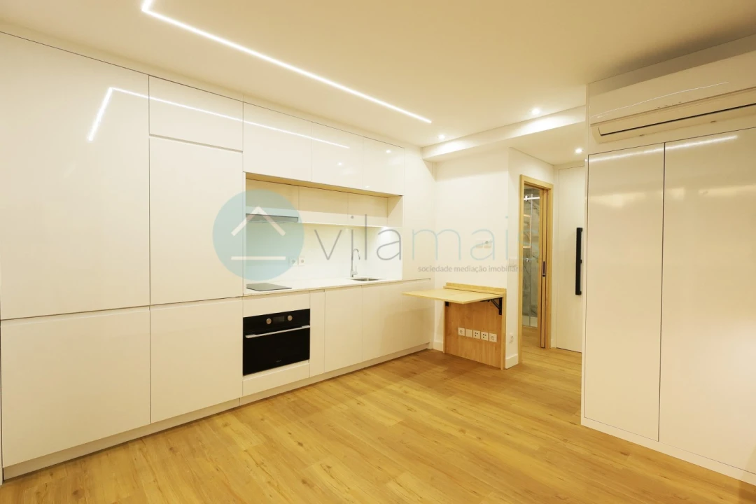 Apartamento para Venda em Cedofeita, Santo Ildefonso, Sé, Miragaia, São Nicolau e Vitória Foto 1