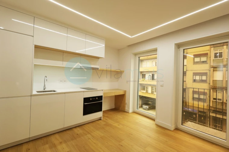 Apartamento para Venda em Cedofeita, Santo Ildefonso, Sé, Miragaia, São Nicolau e Vitória Foto 1