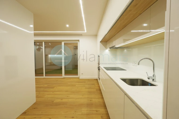 Apartamento para Venda em Cedofeita, Santo Ildefonso, Sé, Miragaia, São Nicolau e Vitória Foto 7