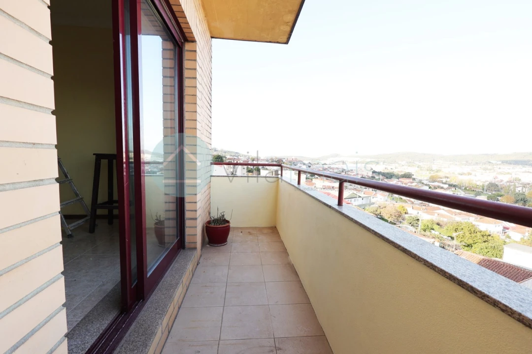 Apartamento T2 para Venda em Valongo Foto 16