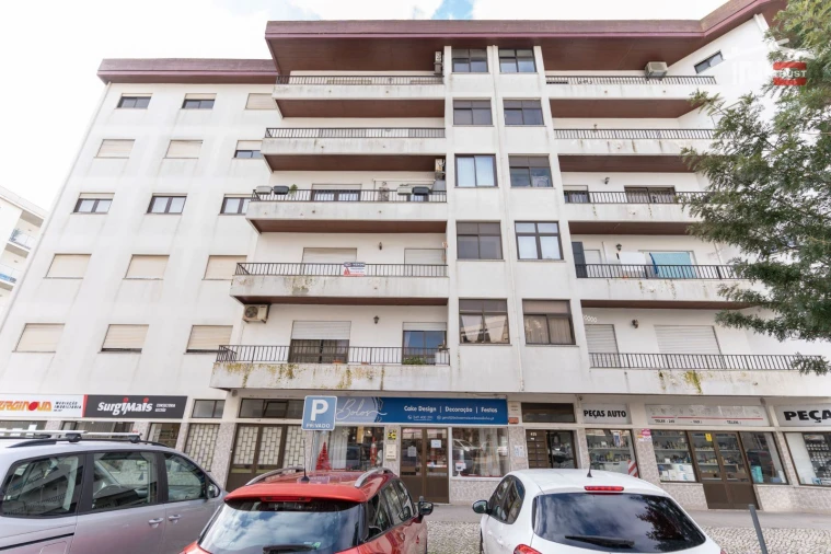 Apartamento T3 para Venda em Fatima Foto 30