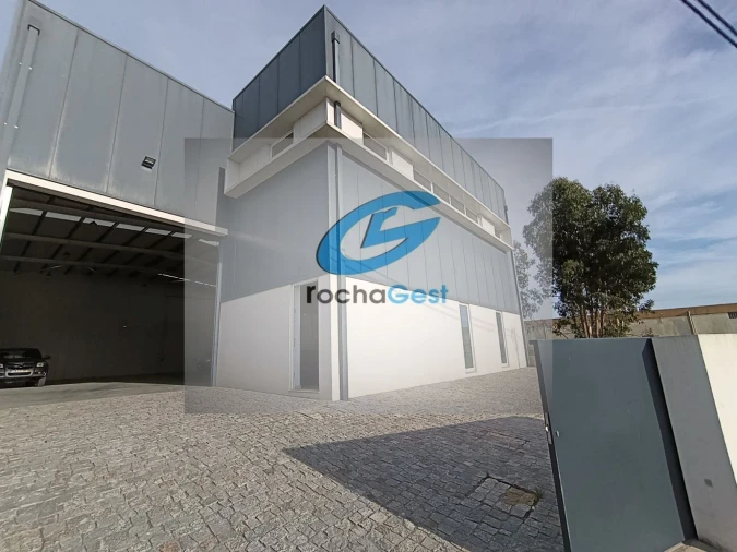 Armazém para Venda em Canelas Foto 11