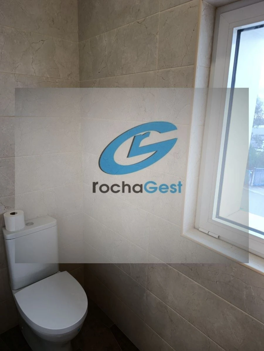 Armazém para Venda em Canelas Foto 7