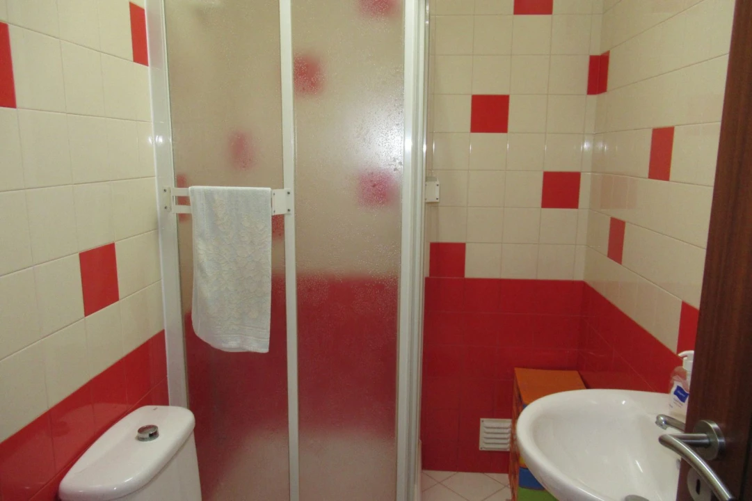 Moradia T5 para Venda em São João Baptista Foto 22