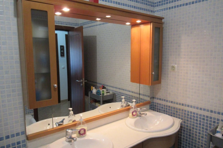 Moradia T5 para Venda em São João Baptista Foto 8