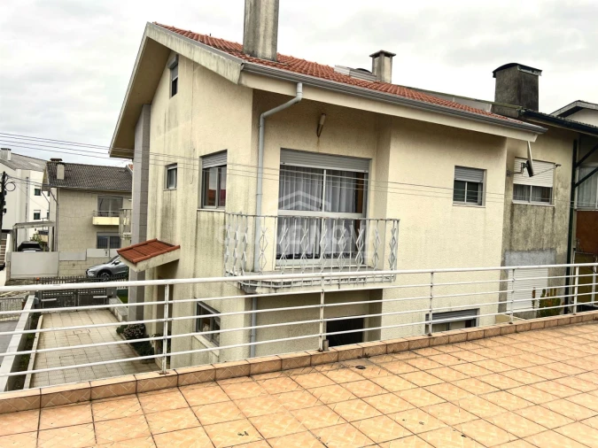 Moradia T4 para Venda em Ermesinde Foto 1