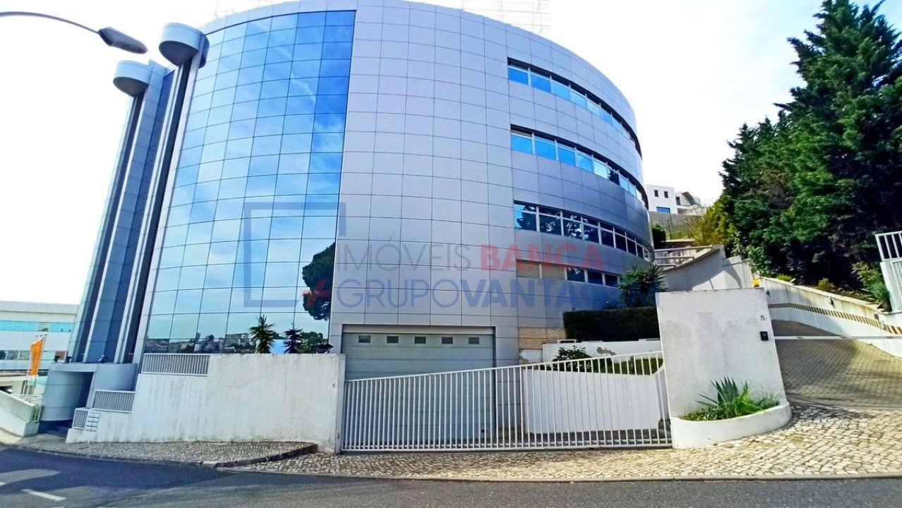 Prédio para Venda em Carnaxide e Queijas Foto 26