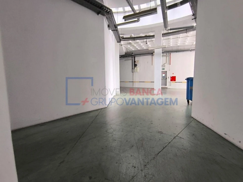 Prédio para Venda em Carnaxide e Queijas Foto 10