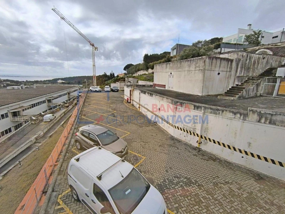 Prédio para Venda em Carnaxide e Queijas Foto 21
