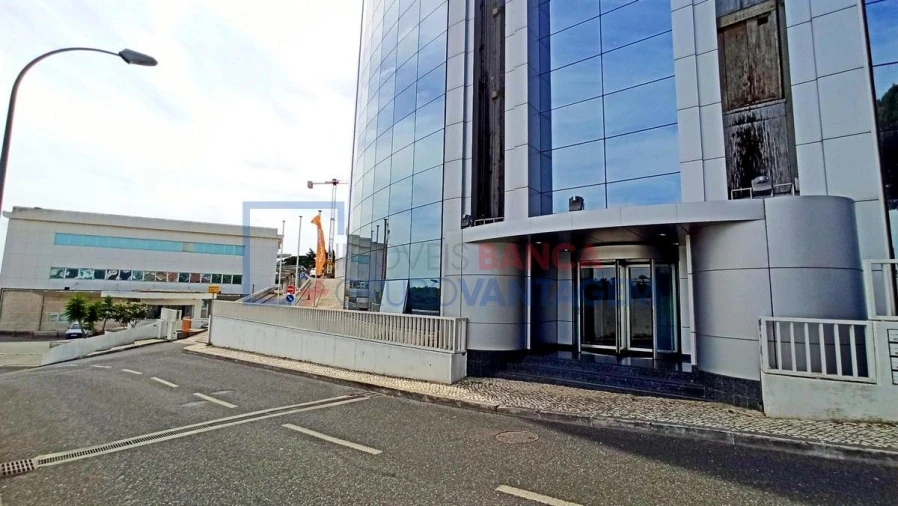 Prédio para Venda em Carnaxide e Queijas Foto 24