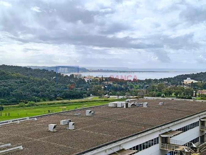 Prédio para Venda em Carnaxide e Queijas Foto 4