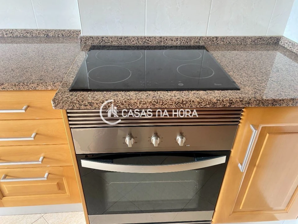 Apartamento T3 para Venda em Almada, Cova da Piedade, Pragal e Cacilhas Foto 6