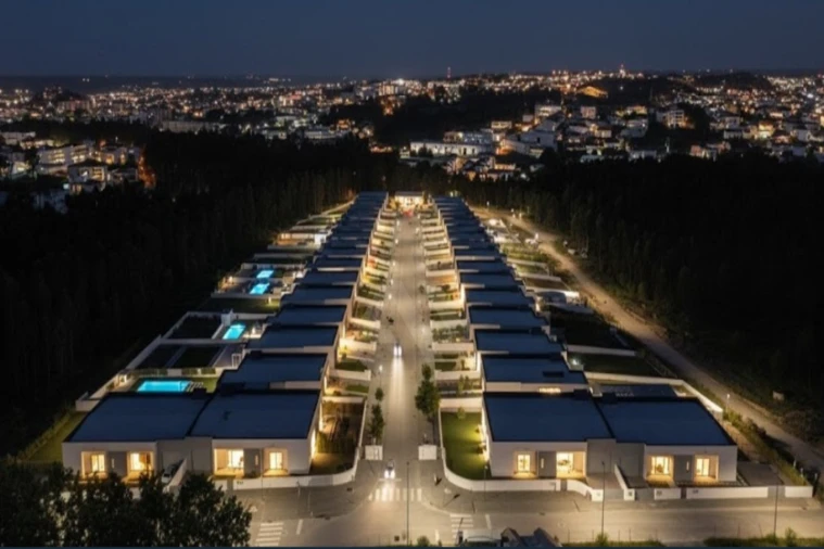 Moradia T4 para Venda em Leiria, Pousos, Barreira e Cortes Foto 9