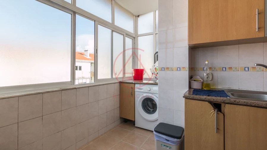 Apartamento T3 para Venda em Barreiro e Lavradio Foto 2