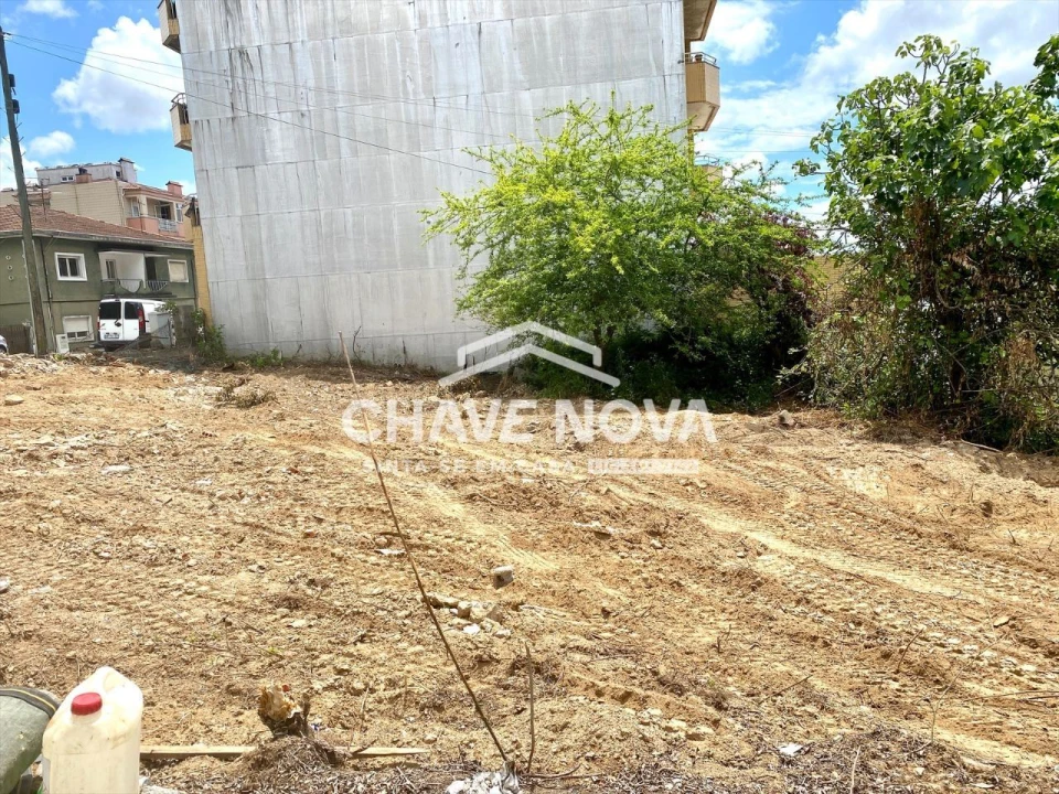 Terreno P/ Prédio para Venda em São João da Madeira Foto 6