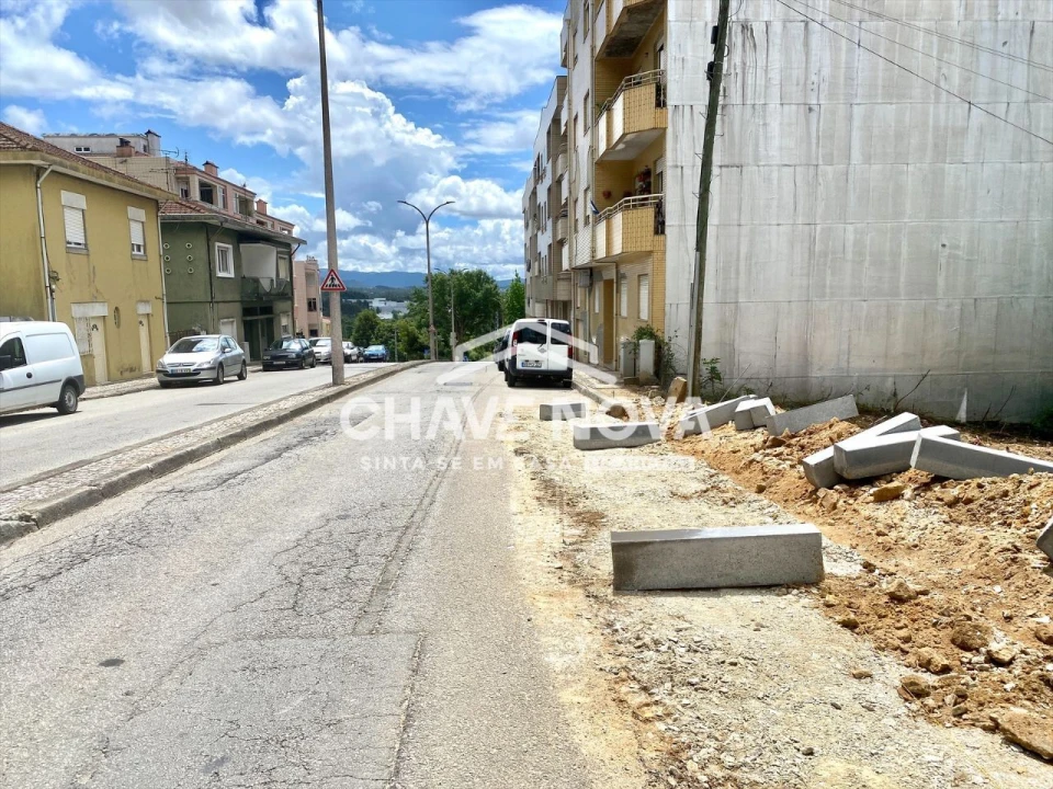 Terreno P/ Prédio para Venda em São João da Madeira Foto 8